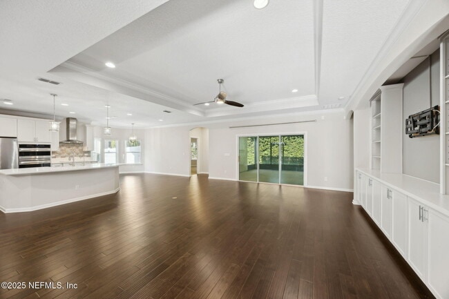 Building Photo - 2719 Chapman Oak Dr