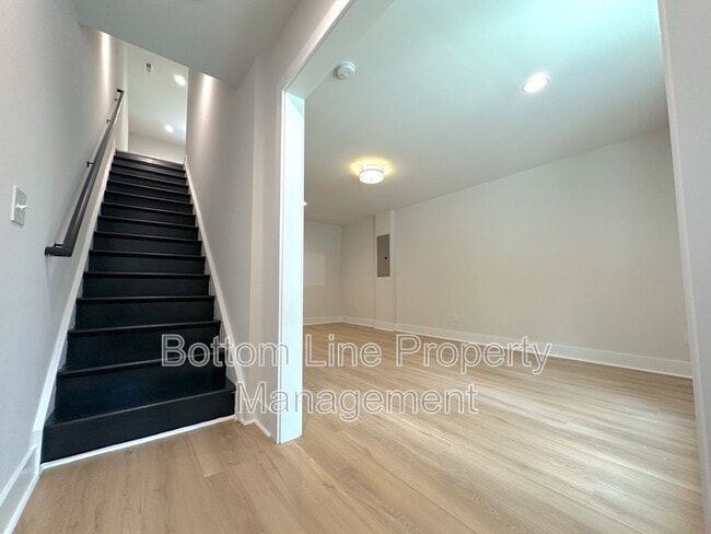 Building Photo - 1360 Briar Creek Rd