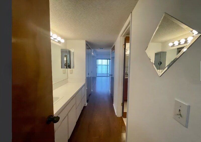 Building Photo - 250 S Sykes Creek Pkwy