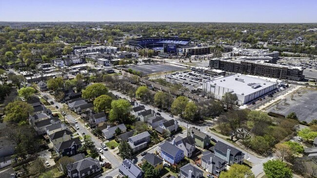 Building Photo - 78 Crumley St SE