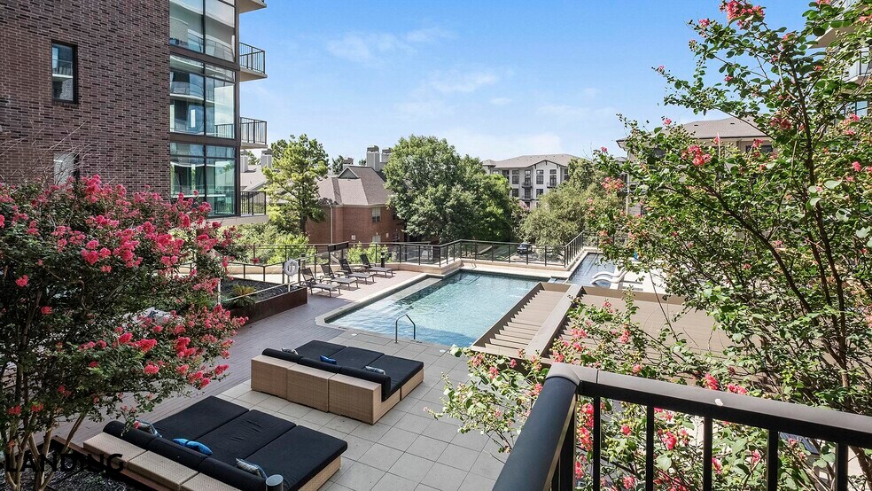 Building Photo - 1414 Wood Hollow Dr