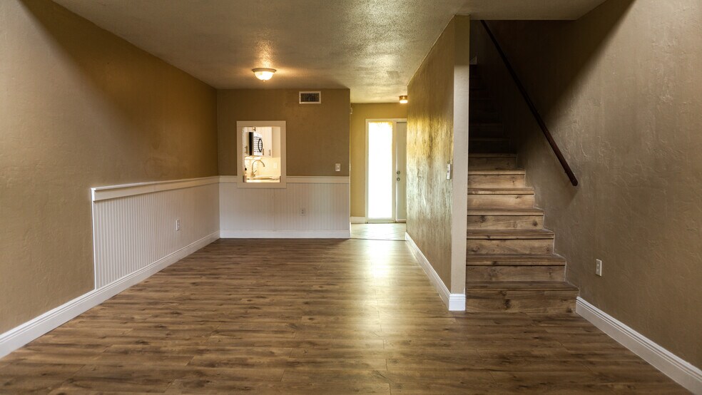 Building Photo - 711 SW 75th St