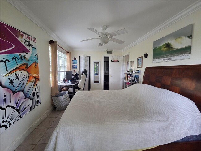 Building Photo - 10795 SW 108th Ave