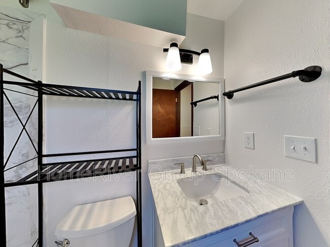 Building Photo - 13625 N Regal Ct