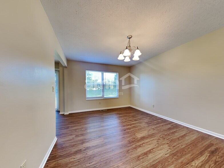 Building Photo - 1371 Stableview Cir