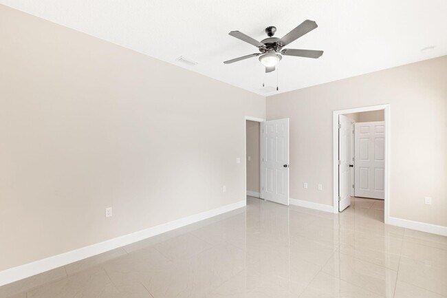 Building Photo - 2770 Schaller Rd
