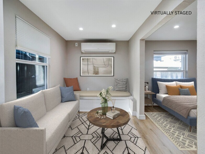 Building Photo - 985 1/2 Dexter St