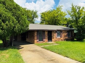 Building Photo - 5001 Mobile Hwy
