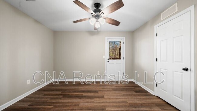 Building Photo - 870 Mitsy Ridge Dr