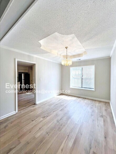 Building Photo - 4551 Ross Rd