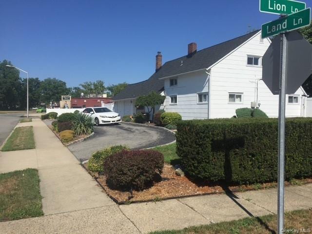 Building Photo - 176 Land Ln