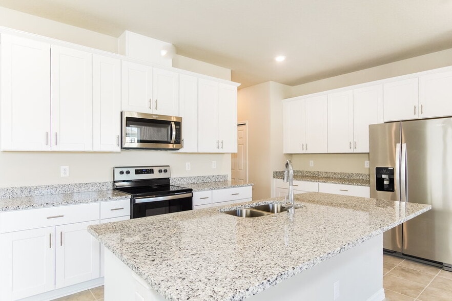 Building Photo - 2484 Gold Dust Dr