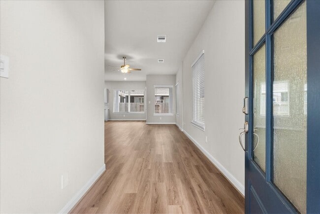 Building Photo - 700 Topwater Trl