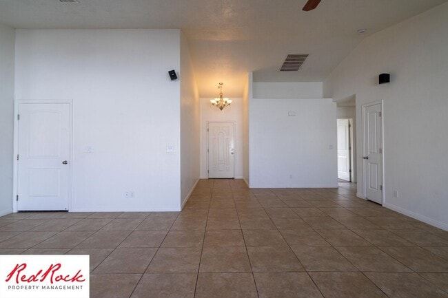 Building Photo - Move in Special: $200 off full first month rent on this inviting 3-Bedroom Home with Garage and P...