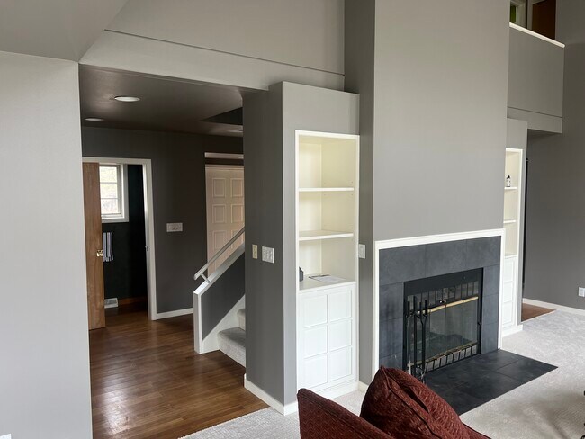 Building Photo - 11830 N Country Ln