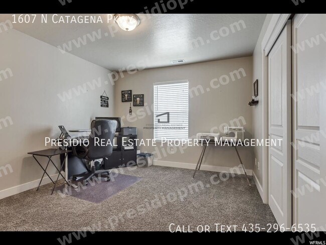 Building Photo - 1607 N Catagena Pkwy