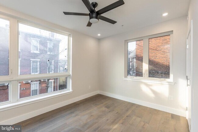 Building Photo - 920 N 15th St