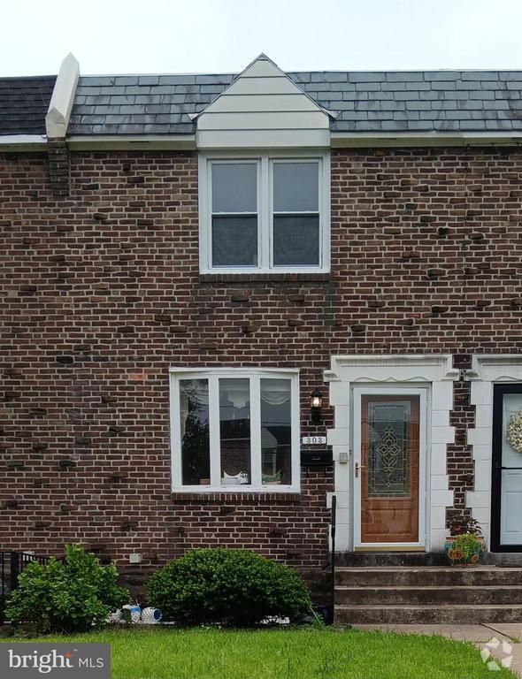 Building Photo - 303 Westbridge Rd