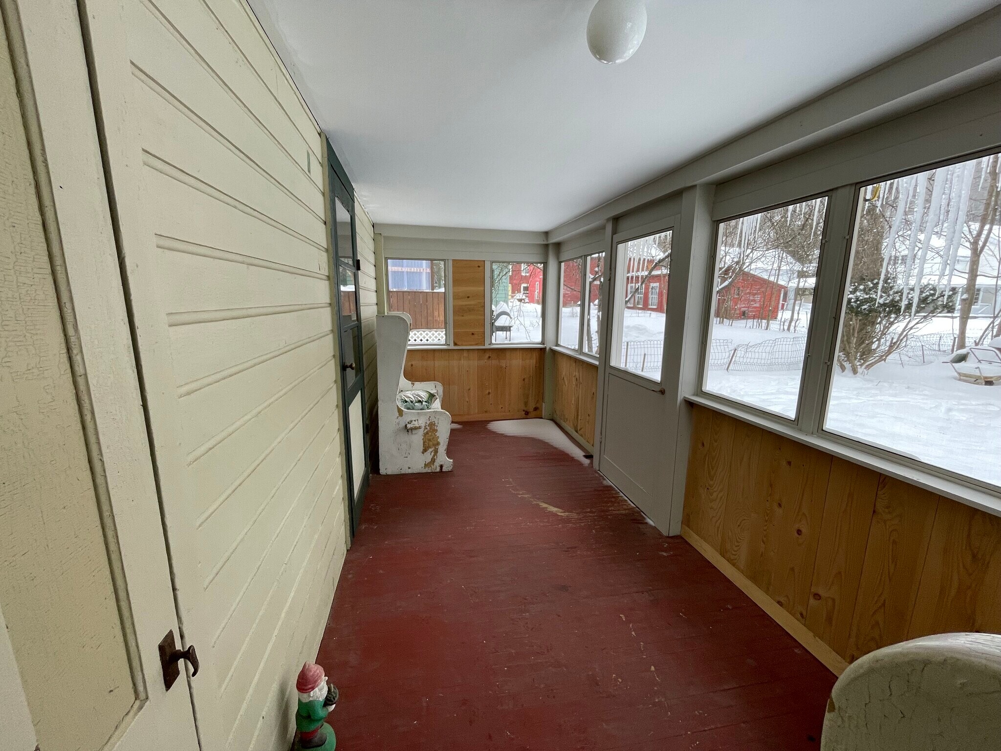 Building Photo - 24 Leatherstocking St