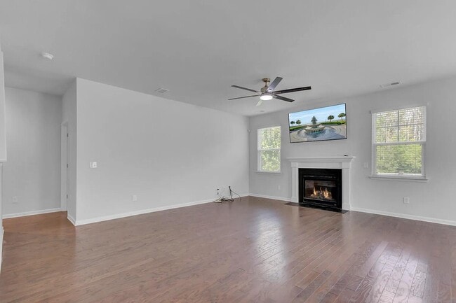 Building Photo - 129 Nolin Rd