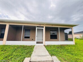 Building Photo - 208 Hightower Ave S