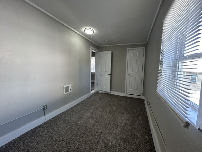Building Photo - 111 N Denver Ave