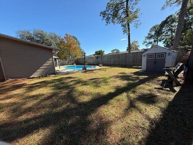 Building Photo - Pensacola - South Gulf Manor - 3 bedroom, 2 bathroom w/ pool