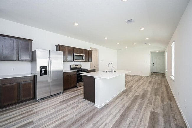 Building Photo - 16738 Paintbrush Holw Ln