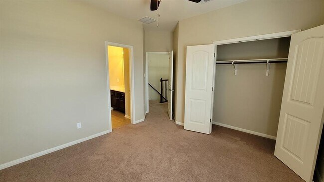 Building Photo - 3017 Open Plain Dr