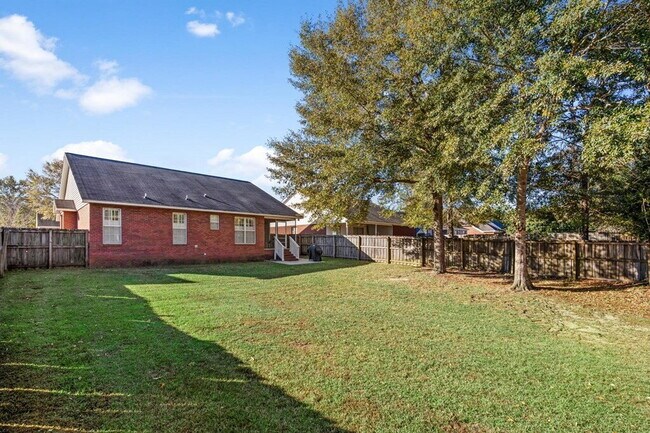 Building Photo - FOR RENT in Dothan , AL!!