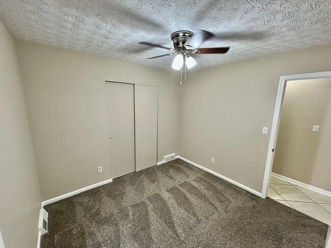 Building Photo - Newly Remodeled 4-Bedroom, 3-Bath with Fin...