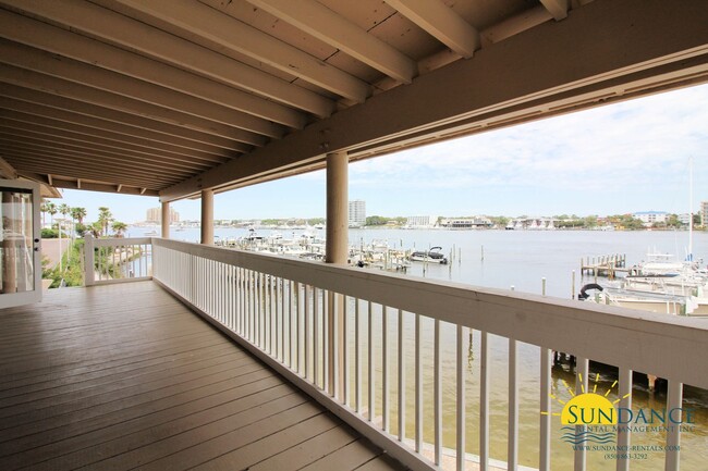 Building Photo - Furnished Optional with Boat Slip Availabl...