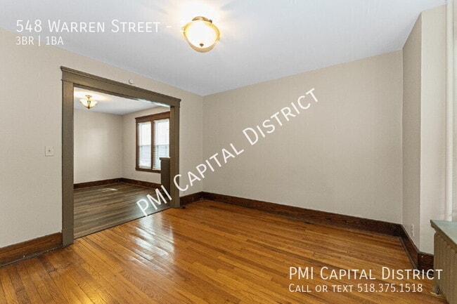 Building Photo - 548 Warren St