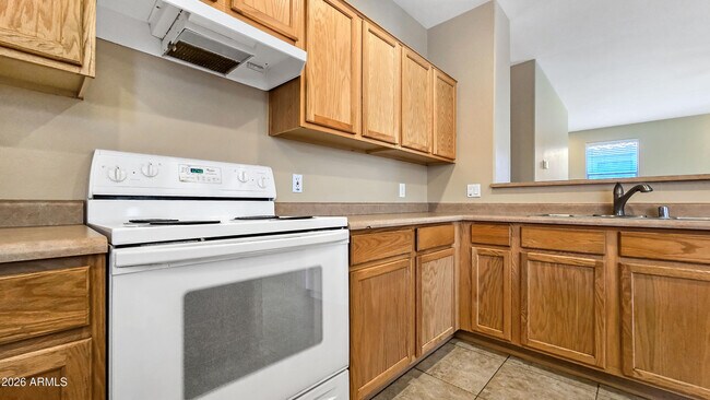 Building Photo - 12523 W Estero Ln