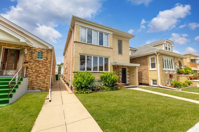 Building Photo - 5328 Latrobe Ave