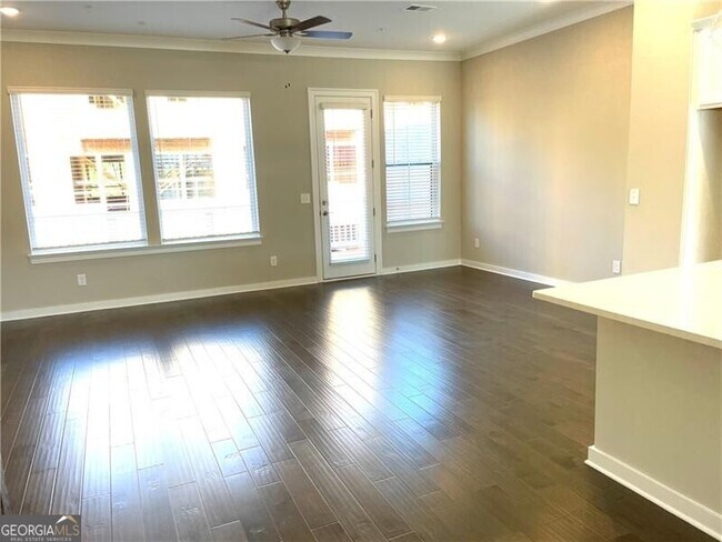 Building Photo - 620 Hudson Wy