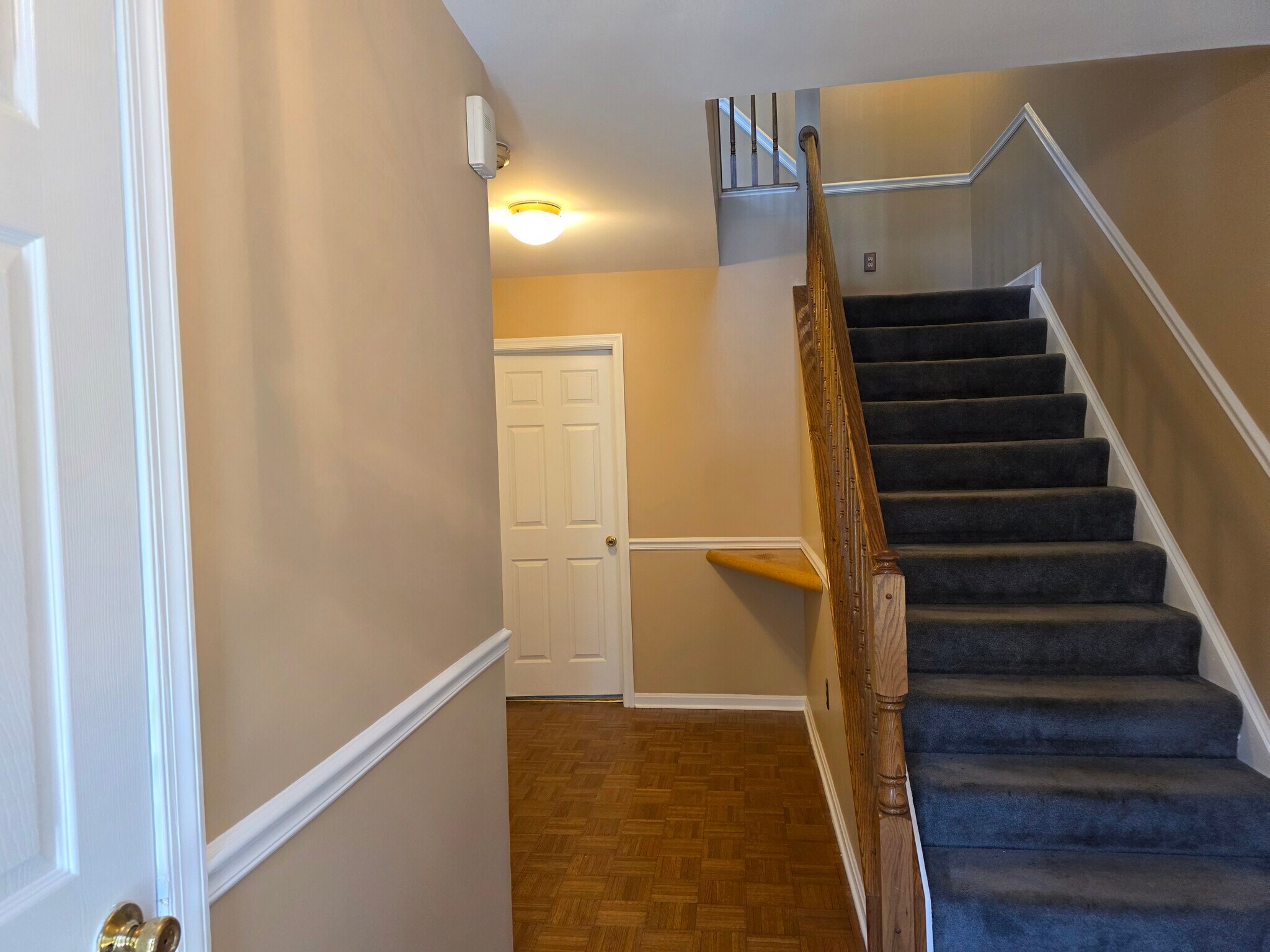 1st floor - 8628 Indian Springs Rd