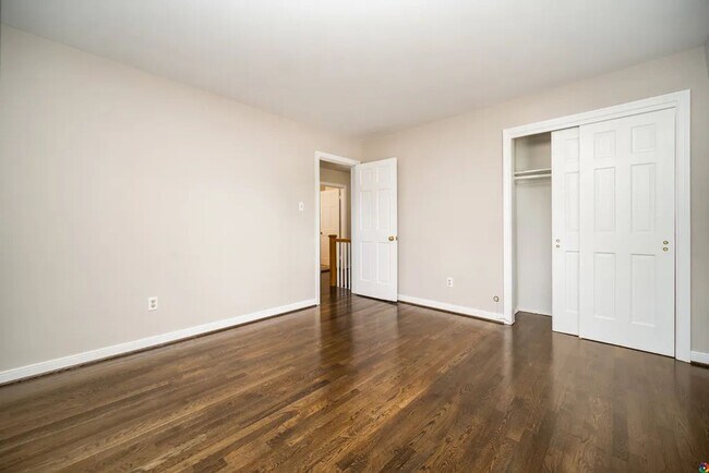 Building Photo - Incredible 2 story in West End with huge wraparound lawn