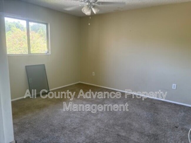 Building Photo - 7109 Kirsch Ct