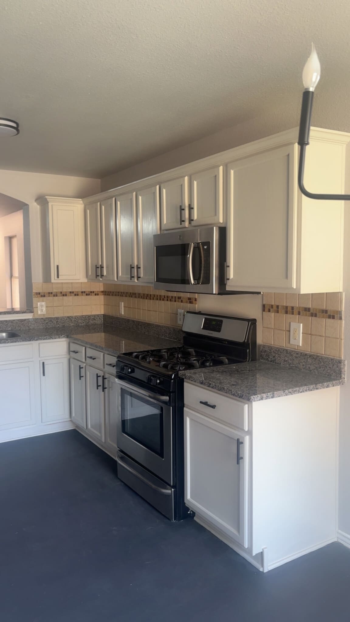 Building Photo - 1028 Doras Dr