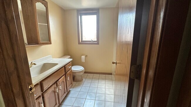 Building Photo - 15720 S 88th Ave