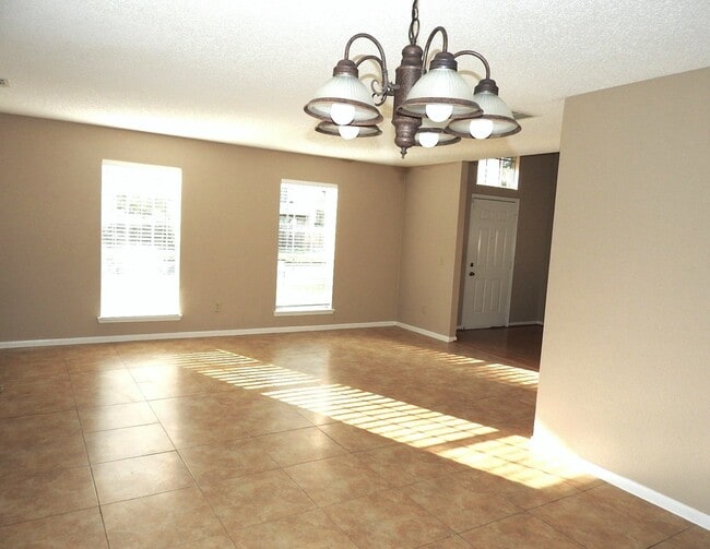 Building Photo - 3015 Cotter Lake Cir