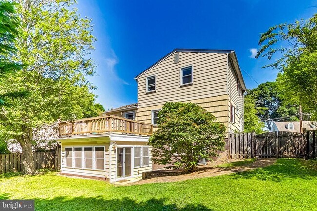 Building Photo - 4112 Spruell Dr