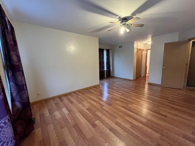 Building Photo - 2936 Deerpath Ln