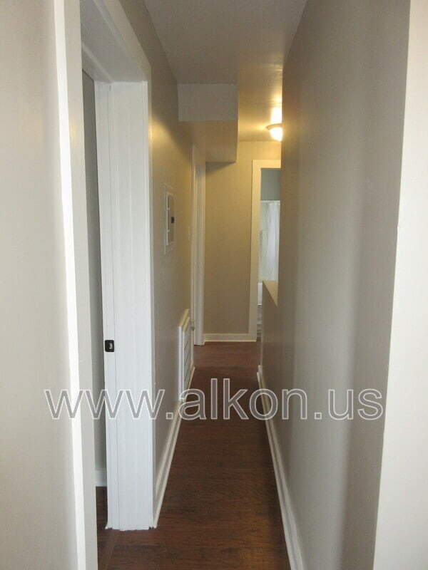 Building Photo - 620 Loretta St