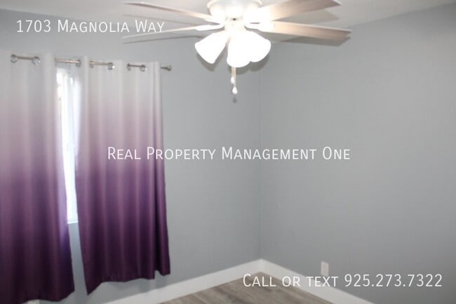 Building Photo - 1703 Magnolia Way