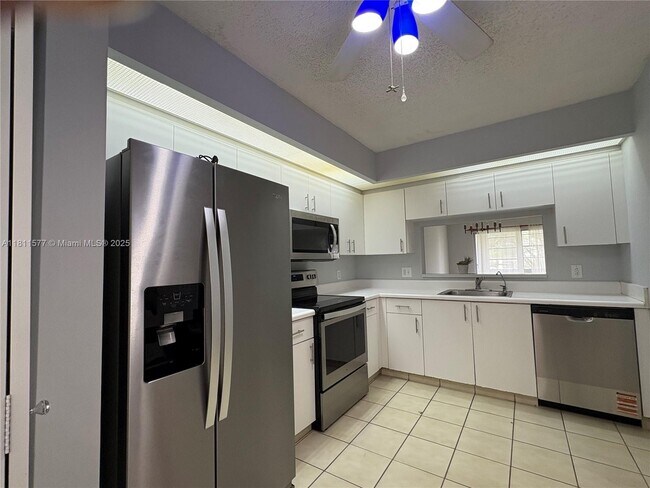 Primary Photo - 12755 SW 16th Ct