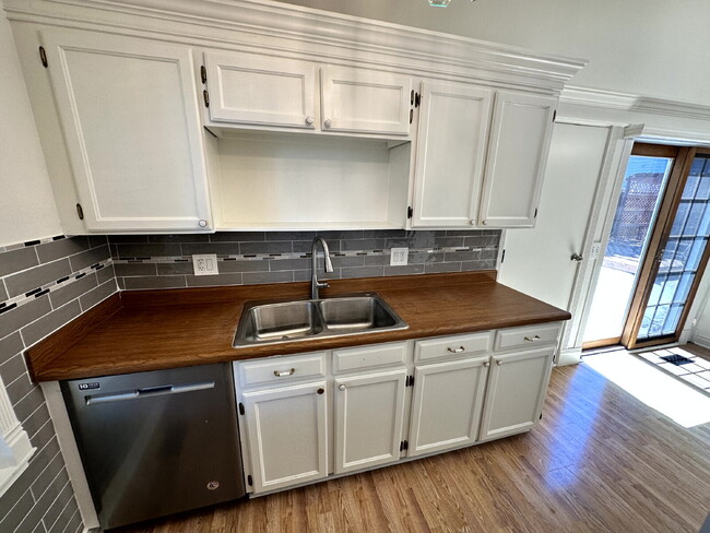 Building Photo - Summer Valley 3 Bed 2 Full Bath Home. 1 Car Garage. Large Deck. Move In Ready.