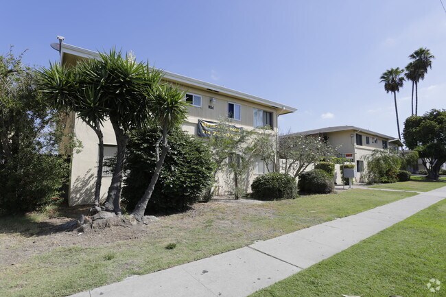 Building Photo - 9551, 9561 Maureen Dr.