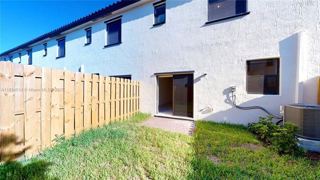 Building Photo - 11815 SW 246 Terrace